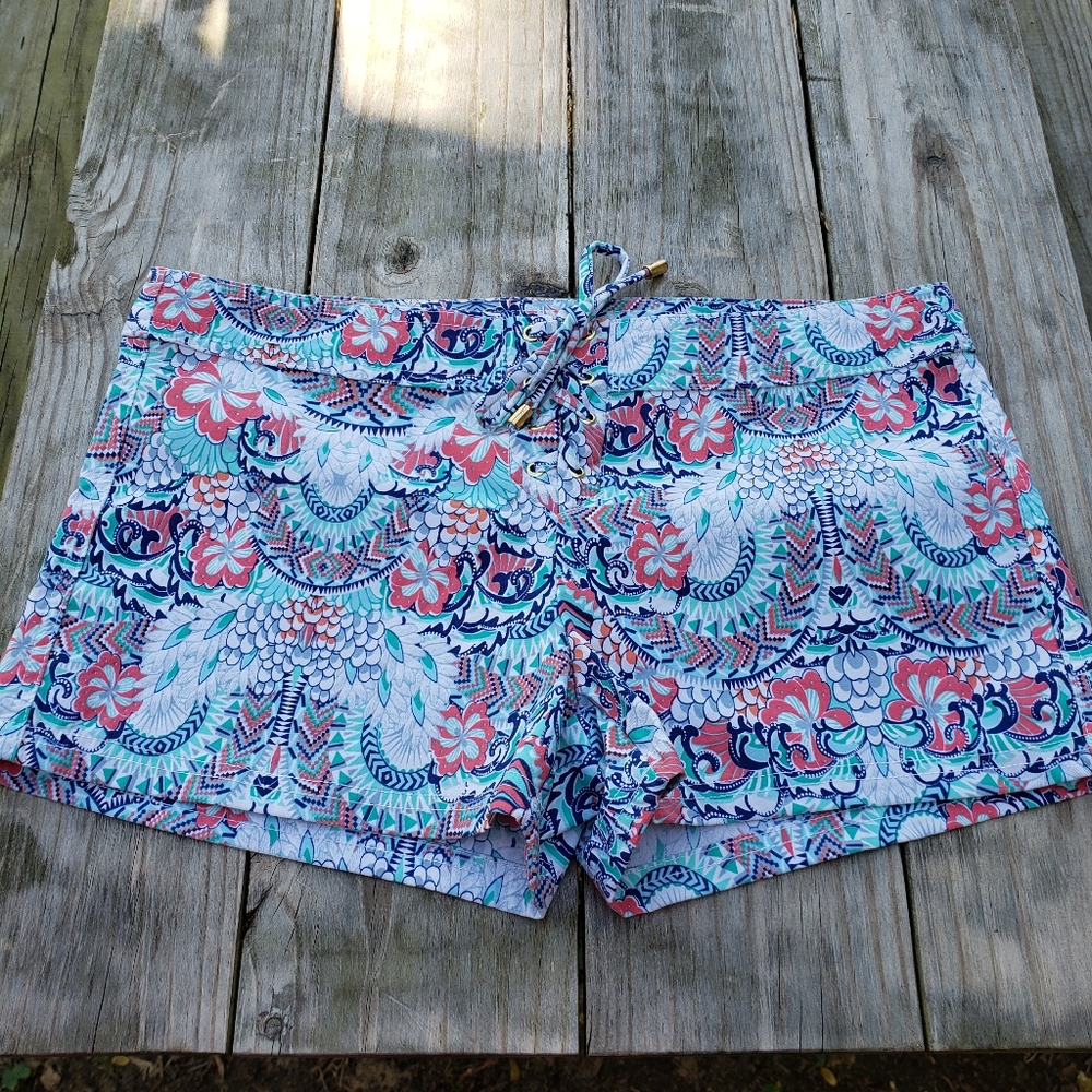 Helen Jon Resort short